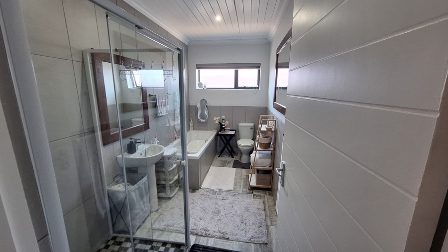 3 Bedroom Property for Sale in Port Owen Western Cape